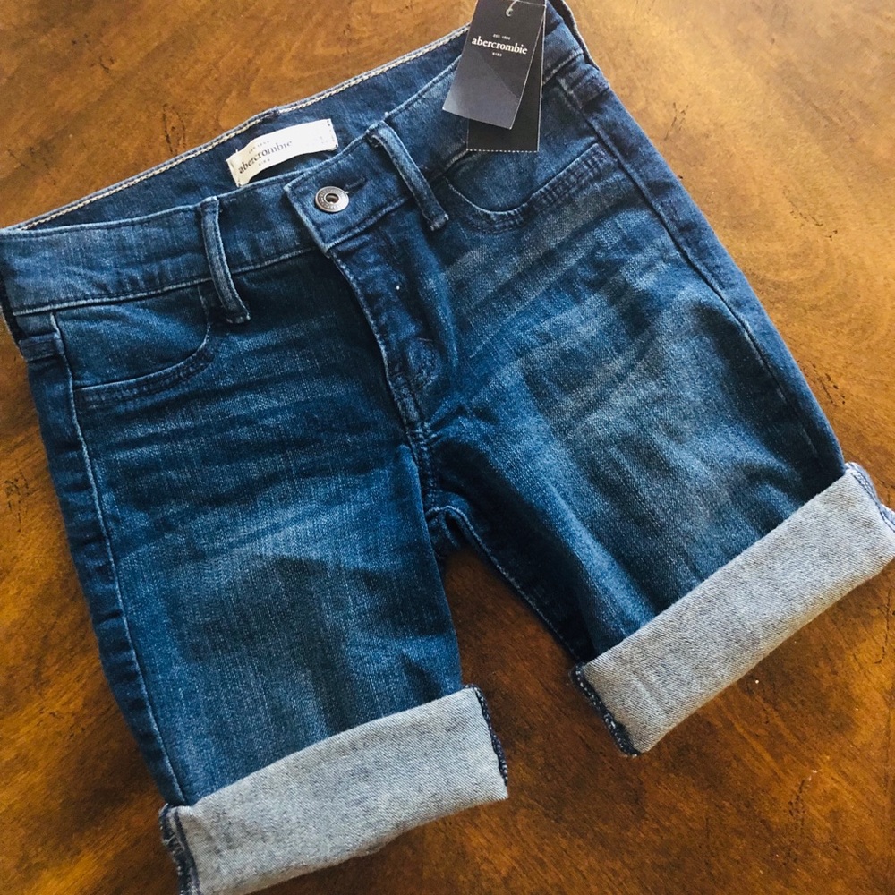 ••SOLD•• Abercrombie Shorts NWT